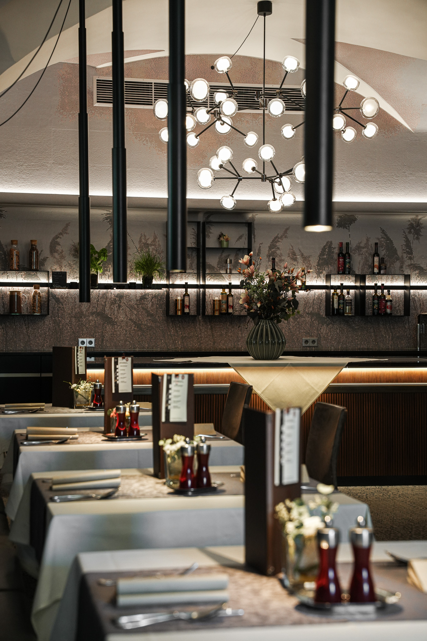 Bar und Gastraum des Restaurant Fischer